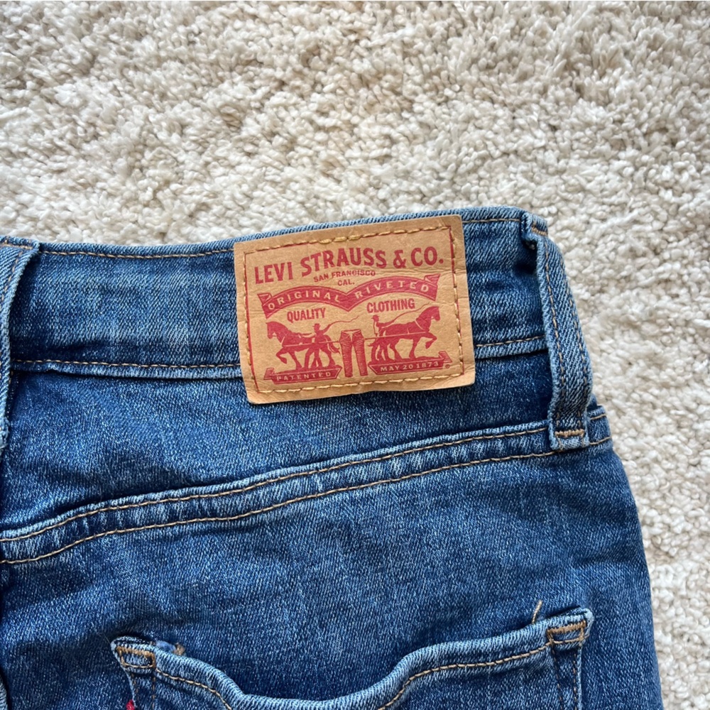 Levi’s 721 High Rise Skinny Jeans
